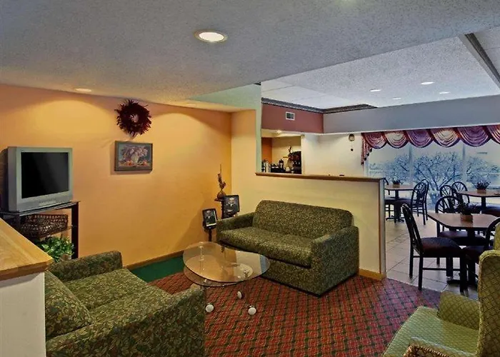 Americas Value 2* Waukegan